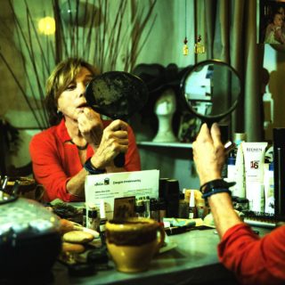 Μπέτυ Αρβανίτη: «Ούτε νοσταλγώ, ούτε ζω με αναμνήσεις. Δεν έχω καιρό»