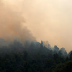 Καλύτερη η εικόνα από το πύρινο μέτωπο στη Σιθωνία Χαλκιδικής