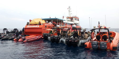 Ινδονησία: Συνεχίζονται οι έρευνες για τα μαύρα κουτιά του μοιραίου αεροσκάφους