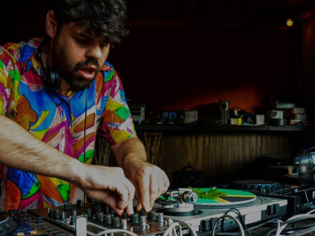 Zorz: 10 ερωτήσεις, 10 δίσκοι για απαντήσεις πριν το μεγάλο πάρτι του Habeat Records στο six d.o.g.s