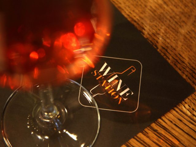 Το Wine Station θα γίνει ο αγαπημένος «σταθμός» όσων αγαπούν να πίνουν καλό κρασί