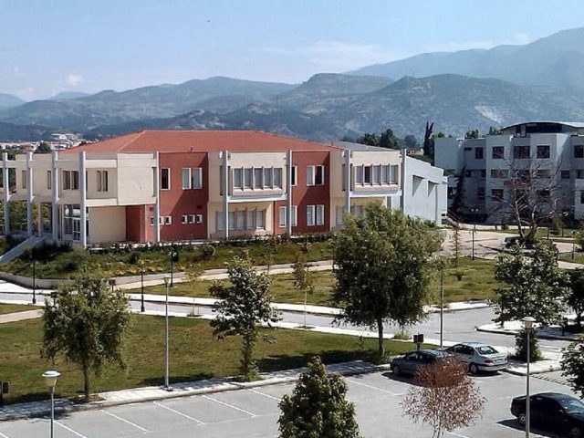 Έκκληση του πρύτανη προς τους φοιτητές να καταγγείλουν όσα γνωρίζουν για τη δράση του καθηγητή