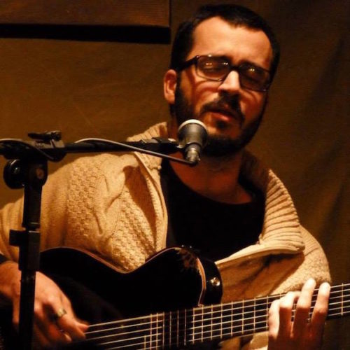 Αργεντινή: Καθηγητής μουσικής απολύθηκε από Καθολικό Λύκειο γιατί χρησιμοποιούσε λέξεις που εξαλείφουν την διάκριση των φύλων