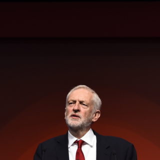 Για κάλπες ή και νέο δημοψήφισμα θα πιέσουν οι Εργατικοί αν καταψηφιστεί το σχέδιο της Μέι για το Brexit