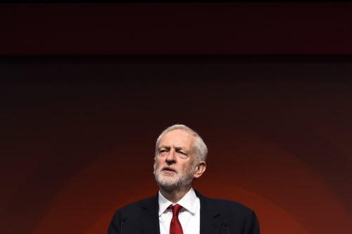 Βρετανία: Οι Εργατικοί δεσμεύονται να ρίξουν τον πρωθυπουργό Τζόνσον