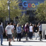 ΗΠΑ: Χιλιάδες εργαζόμενοι της Google διαδήλωσαν κατά της σεξουαλικής παρενόχλησης στην παγκόσμια έδρα του διαδικτυακού κολοσσού
