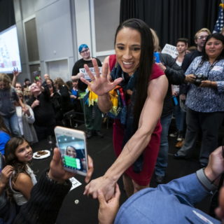 ΗΠΑ: Αριθμός ρεκόρ για τις γυναίκες που εξελέγησαν στη Βουλή των Αντιπροσώπων