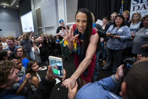 ΗΠΑ: Αριθμός ρεκόρ για τις γυναίκες που εξελέγησαν στη Βουλή των Αντιπροσώπων