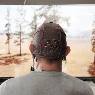 Η Samsung ετοιμάζει το πρώτο εγκεφαλικό τηλεκοντρόλ