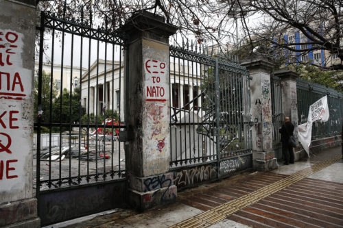 Δίωξη για κακούργημα άσκησε ο Εισαγγελέας στους έξι από τους 19 συλληφθέντες του Πολυτεχνείου