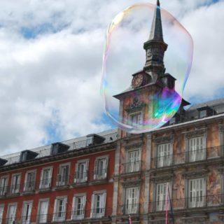 Twin peaks: Η δίδυμη ματιά της Χριστίνας Βλάσση