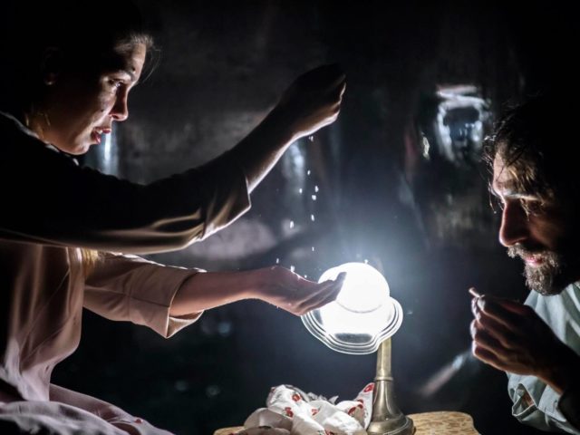 Εσείς, πότε θα δείτε το «Γυάλινο κόσμο»;