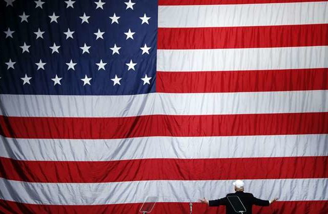 Οι Αμερικανοί ψηφίζουν αύριο, δύο χρόνια μετά την επικράτηση του Ντόναλντ Τραμπ