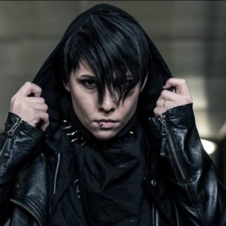 Προσοχή στο κενό από «Το Κορίτσι στον Ιστό της Αράχνης» και τα ναζί ζόμπι του Τζ. Τζ. Έιμπραμς