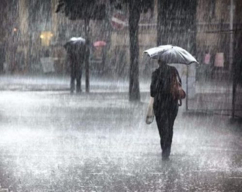 Έκτακτο δελτίο ΕΜΥ: Πτώση της θερμοκρασίας, βροχές και χιόνια το επόμενο διήμερο