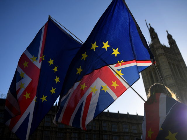 Βρετανία: Τα πέντε φλέγοντα ζητήματα που θα κληθεί να αντιμετωπίσει ο νέος πρωθυπουργός