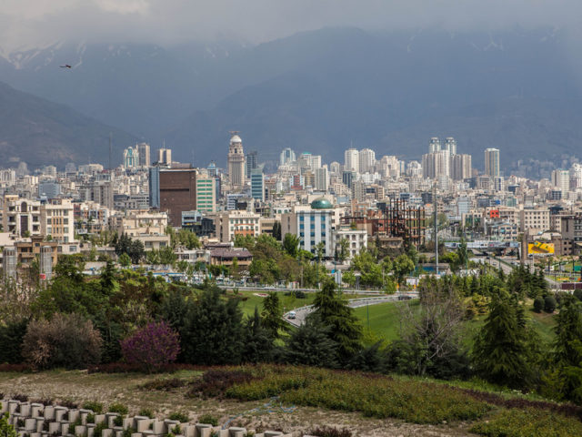 Έως 25 εκατοστά το χρόνο «βυθίζεται» η Τεχεράνη