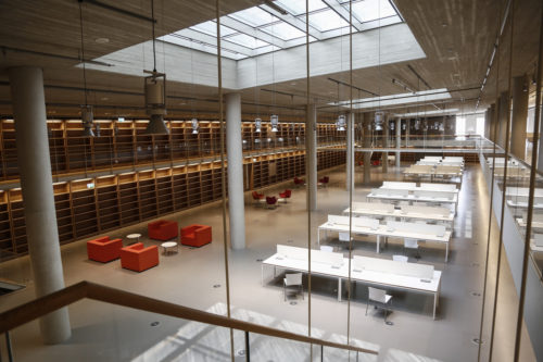 Σε πλήρη λειτουργία η Εθνική Βιβλιοθήκη στο ΚΠΙΣΝ και το ιστορικό Βαλλιάνειο κτίριο