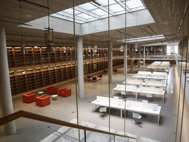 Σε πλήρη λειτουργία η Εθνική Βιβλιοθήκη στο ΚΠΙΣΝ και το ιστορικό Βαλλιάνειο κτίριο