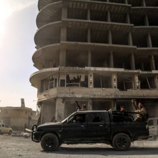 Συρία: Τουλάχιστον εννέα νεκροί σε βομβιστική επίθεση στην Αφρίν