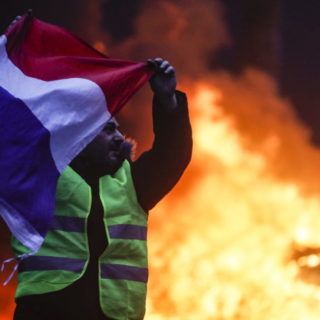 Ένας ακόμη Δεκέμβρης, ή μήπως κάτι παραπάνω;