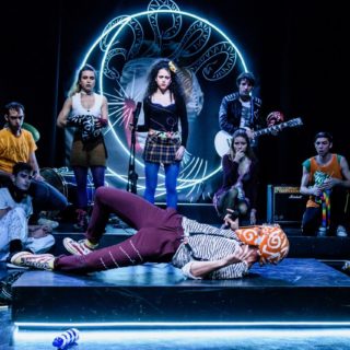 Γιολάντα Μαρκοπούλου: «Η ενηλικίωση είναι και θα είναι συνδεδεμένη με την πρώτη φορά, με τον έρωτα αλλά και το θάνατο».