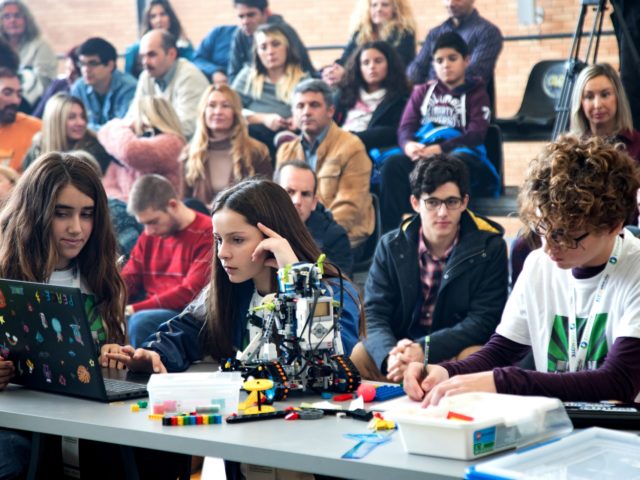 «ROBOGIRL», Τα παιδιά του μέλλοντος είναι ήδη εδώ