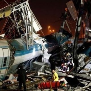Τουρκία: Σιδηροδρομικό δυστύχημα με νεκρούς και τραυματίες