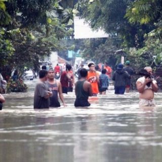 Δεκάδες νεκροί από την τροπική καταιγίδα Ουσμάν στις Φιλιππίνες
