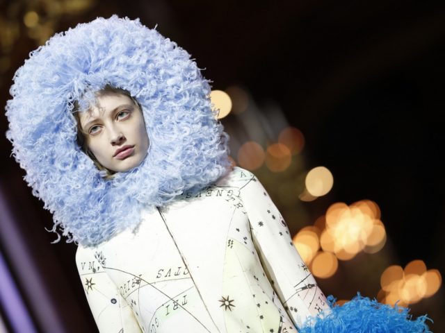 12 φωτογραφίες από το απίθανο σόου του Bertrand Guyon στο Παρίσι