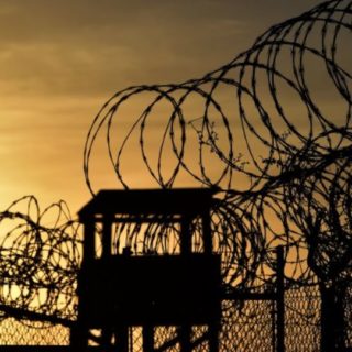 Κρατούμενος στις ΗΠΑ έχασε την ικανότητα ομιλίας, αφού πέρασε 600 στην απομόνωση