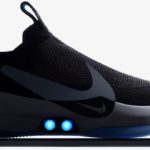 «Έξυπνα» παπούτσια «δένονται και λύνονται» μόνα τους με εντολή από κινητό τηλέφωνο