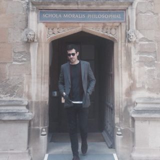 [όλα είναι στον αέρα], του Νίκου Ερηνάκη