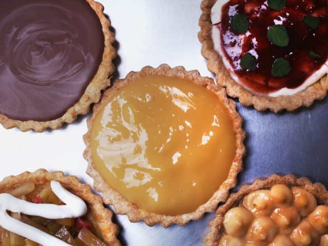 Marika: Στην οδό Παλλάδος φτιάχνουν τάρτες με φοβερή ζύμη