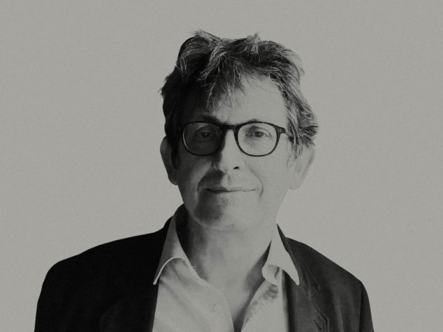 Έχει μέλλον η δημοσιογραφία; Αποκλειστική συνέντευξη με τον Alan Rusbridger, πρώην διευθυντή της Guardian και ζωντανό θρύλο του Τύπου