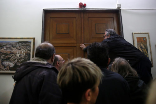 Εισβολή της ΠΟΕ – ΟΤΑ στο υπουργείο Οικονομικών