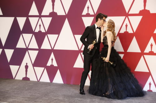 Tα στιγμιότυπα και οι εμφανίσεις που έκλεψαν τη παράσταση στα φετινά βραβεία Όσκαρ