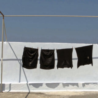 Αναζητώντας το Ελληνικό Κοινό