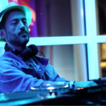O Τούρκος DJ Barış Κ αναλαμβάνει τα decks στο Ρομάντσο