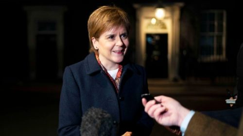 Νέο δημοψήφισμα για το Brexit θα ζητήσει σήμερα η Νίκολα Στέρτζον