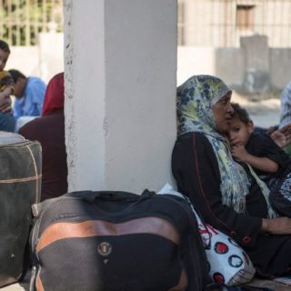 Δεκάδες νεκροί και τραυματίες από φωτιά στον κεντρικό σιδηροδρομικό σταθμό του Καΐρου