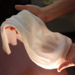 Δημιουργήθηκε το πρώτο ύφασμα που δροσίζει ή ζεσταίνει ανάλογα με τις καιρικές συνθήκες