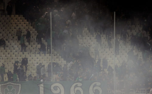 Τουλάχιστον οκτώ συλλήψεις για τα χθεσινά επεισόδια στο ΟΑΚΑ