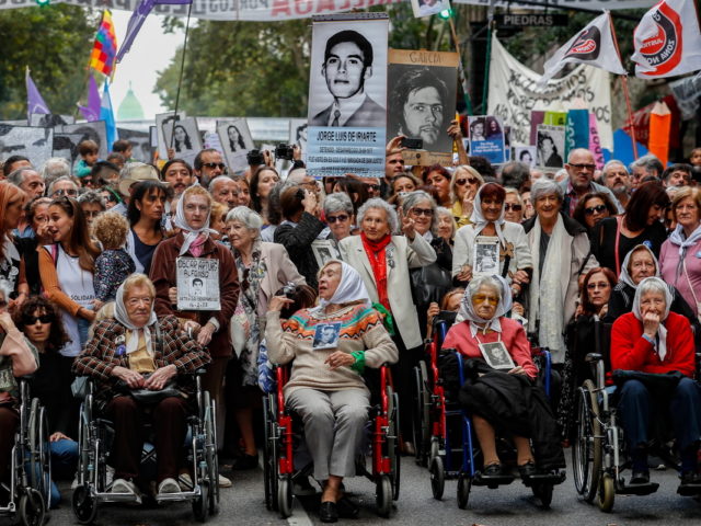 Οι Αργεντινοί δεν ξεχνούν τα δεινά της στρατιωτικής δικτατορίας του Βιδέλα