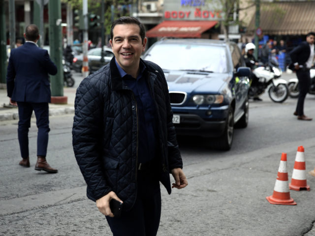 Αλέξης Τσίπρας:  «Καλώ όλους τους δημοκρατικούς πολίτες να πάρουν τον ΣΥΡΙΖΑ στα χέρια τους»