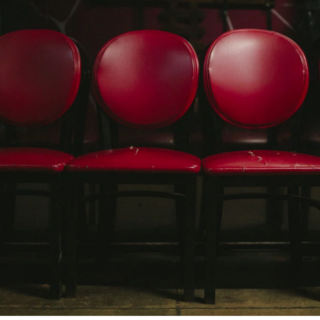 Γιατί Κάποιοι Straight Άνδρες Συμμετέχουν σε Λέσχες Αυνανισμού;