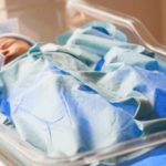 Eurostat: Η Ελλάδα στις τελευταίες θέσεις στον δείκτη γονιμότητας της ΕΕ