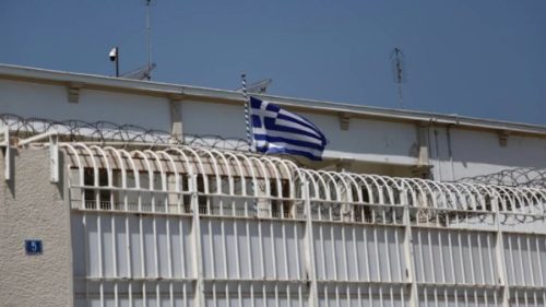Αιματηρή συμπλοκή στο ψυχιατρείο των φυλακών Κορυδαλλού με έναν νεκρό και τραυματίες