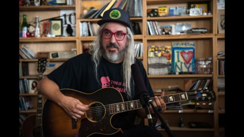 Ο ηγέτης των Dinosaur Jr., J Mascis, ζωντανά στην Αθήνα