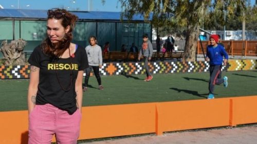 Μυτιλήνη: Κοντά στους πρόσφυγες η «Σέρσεϊ» από το Game Of Thrones